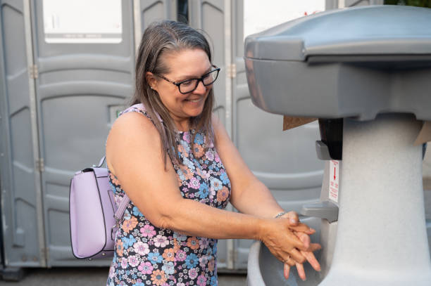 Best Luxury portable toilet rental  in Summit, AZ